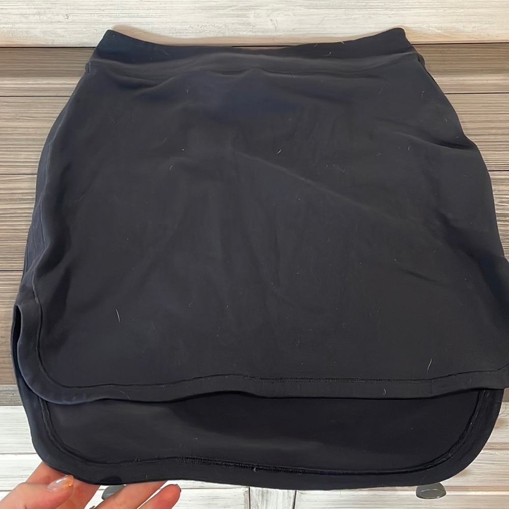 Lululemon black high waisted skirt
